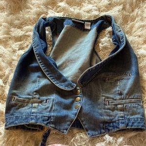 Dark washed, denim vest, Chico’s, size 0.